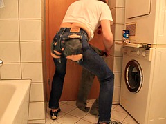 Ripped jeans ass Levis 501