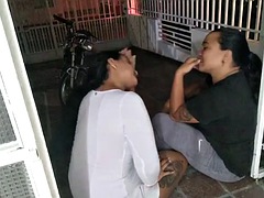 Leie, Arschlecken, Bisexuell, Schwul, Freundin, Hardcore, Latina, Toilette