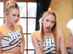 Sucer une bite, Pom pom girl, Hd, Nue, Chatte, Adolescente, Plan cul à trois, Nénés