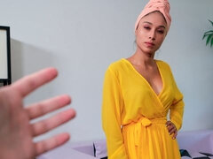 Cul, Gros cul, Sucer une bite, En levrette, Branlette thaïlandaise, Masturbation, Jarretelles, Adolescente
