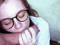 イく瞬間, 顔射, 巨大, なめる, ロシア人, 女子高生