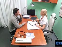 ブロンド, フェラチオ, イく瞬間, チェコ, 看護婦, オーガズム, 現実, 叫ぶ