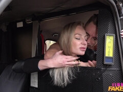 Tetas grandes, Rubia, Europeo, Perforación, Ruso, Tatuaje