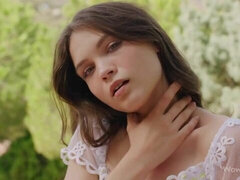 Amateur, Culo grande, Morena, Penetracion con dedos, Masturbación, Al aire libre, Coño, Solo