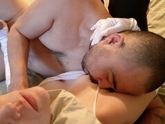 カップル, イく瞬間, 手コキする, キス, 授乳, なめる, 母