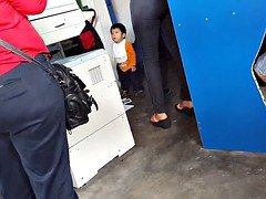 AMAZING JEANS WALK 2