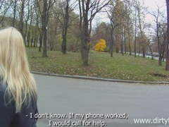 Grosse bite, Blonde, Sucer une bite, Lunettes, Branlette thaïlandaise, Masturbation, Pov, Adolescente