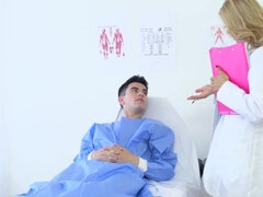 Блондинки, Доктор, Милф