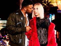 Grote kont, Blond, Lul, Hondjeshouding, Hardcore, Natuurlijke tieten, Mager, Tiener