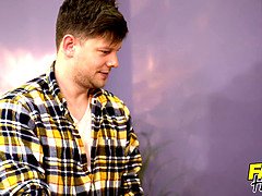 Nana, Blonde, Sucer une bite, En levrette, Marrant, Orgasme, Criant, Nénés