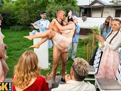 Gros seins, Mariée, Robe, Hard, Hd, Naturelle, Public, Bizarre