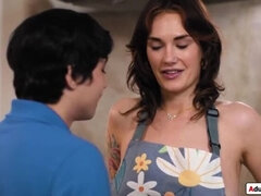 アナル, 巨乳な, イマラチオ, ハードコア, 淫乱熟女, オマンコ, 息子, スペイン人