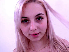 Lamer culo, Entrevista, Mamada, Coche, Linda, Penetracion con dedos, Anilingus, Adolescente