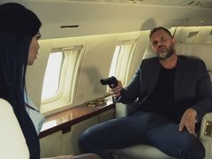 Gros seins, Noire, Sucer une bite, Brunette brune, Brutal, Actrice du porno, Fumer, Jarretelles