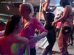 Gruppe, Lesbisch, Lecken, Masturbation, Party, Öffentlich, Erotischer film