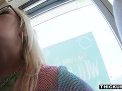 Blonde, Sucer une bite, Queue, Hard, Hd, Petite femme, Public, Adolescente