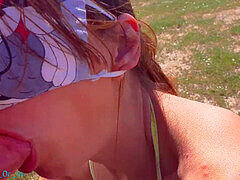 Bikini, Geile alte tussi, Besamung, Milf, Öffentlich