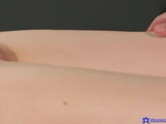 Sucer une bite, En levrette, Érotique, Européenne, Branlette thaïlandaise, Léchez, Massage, Nénés