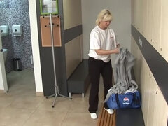 素人, ブロンド, 茶髪の, グループ, 毛深い, 熟年, サウナ, シャワー