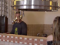 18, フェラチオ, 爸, ヨーロピアン, Hd, 息子, ティーン