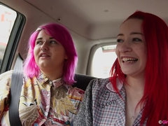 Inshuiven, Roodharige vrouw, Geschoren