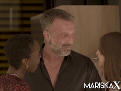 Минет, Брюнетки, Черненькие, Подружка, Поцелуи, Крошечные, Тощие, Сиськи