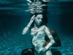 お尻, 浴室, 黒人, フェラチオ, バック, 手コキする, 異人種間, ティーン