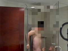 Tussi, Grosser arsch, Grosser schwanz, Blasen, Selbstgemacht, Reif, Muschi, Dusche