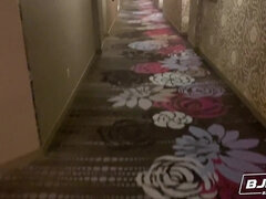 デカチン, ビキニ, フェラチオ, 巨乳な, 現実, 赤毛, コキ, オッパイの