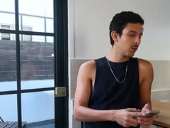 アメリカ人, フェラチオ, コンテスト, 口内発射, 手コキする, ガリガリ, スパンキング, タトゥー