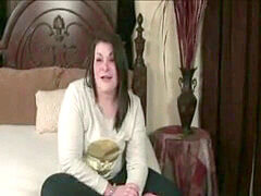 Leie, Faustfick, Milf, Mutti, Muschi, Schüchtern, Ablutschen, Flotter dreier