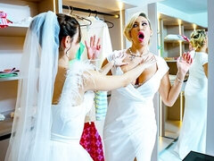 Grote kont, Grote lul, Grote mammen, Pijpbeurt, Hondjeshouding, 1 man 2 vrouwen, Moeder die ik wil neuken