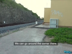 Enthousiasteling, Pijpbeurt, Bruinharig, Lul, Europees, Natuurlijke tieten, Buiten, Trein