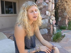 Anal, En gros plan de très près, Extrême, Masturbation, Monstre, Orgasme, Solo, Gicler