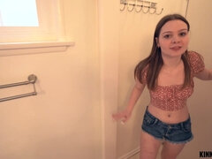 18 ans, Grosse bite, Garce, Attrapée, Tir de sperme, Lingerie, Pov, Chevaucher