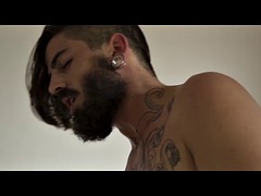 舐める尻, デカパイ, グループ, なめる, スペイン人, 驚き, タトゥー, 妻