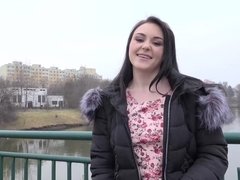 素人, フェラチオ, 捕まる, チン, お金, アウトドア, ロシア人, 恥ずかしがりや