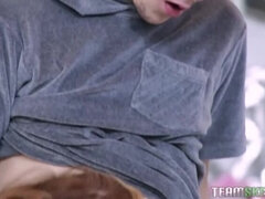 Braunhaarige, Kehlenfick, Aufs gesicht abspritzen, Behaart, Hd, Schwestern, Dürr, Jungendliche (18+)