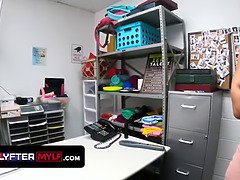 Большие сиськи, Минет, Брюнетки, Семяизвержение, Глубокая глотка, Сперма на лице, Милф, В офисе
