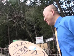 Asiatisch, Besamung, Fetisch, Küssen, Lecken, Im freien, Muschi, Nass