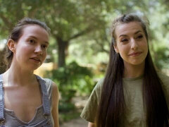 Tetas grandes, Besar, Cocina, Lesbiana, Lencería, Masturbación, Afeitado, Estriptis