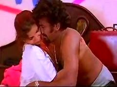 Mallu Aunty Oil Massage