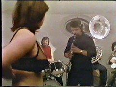 Girls After Midnight (1978)