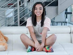 Няня, Спальня, Большой член, Минет, Собачьи, Черненькие, Волосатые, Межрасовый секс