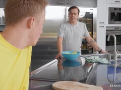 Tussi, Grosser arsch, Grosser schwanz, Grosse titten, Blasen, Milf, Muschi