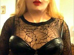 Deanna CD doll in shiny black