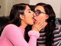 Stellung 69, Braunhaarige, Küssen, Lecken, Masturbation, Muschi, Tätowierung, Jungendliche (18+)