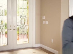 Busty ebony agent gets an on-the-spot porn audition