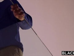 黒人, 開帳, 異人種間, お金, オイル, 馬乗り, 剃毛, ショートヘア