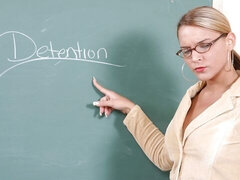 18 jahre, Grosser arsch, Grosser schwanz, Blondine, Blasen, Brille, Dürr, Jungendliche (18+)